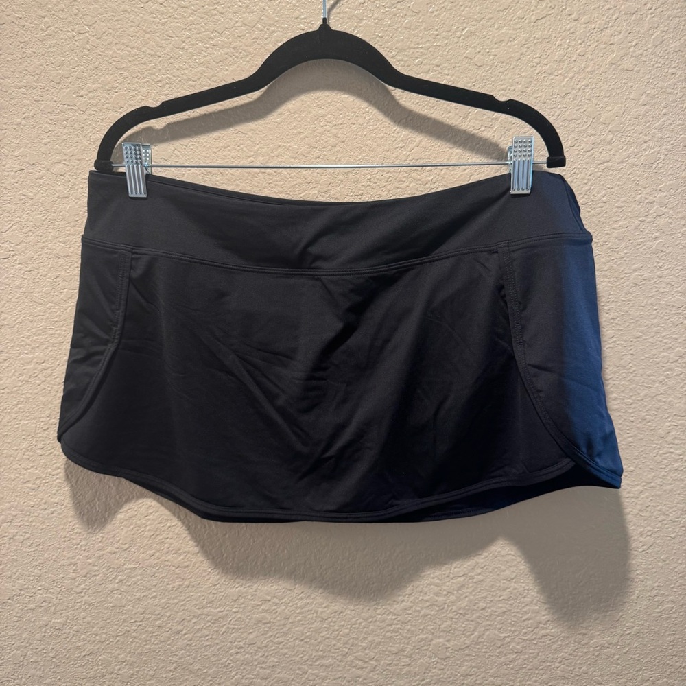 Athleta Tidal Swim Skirt Black size XL
